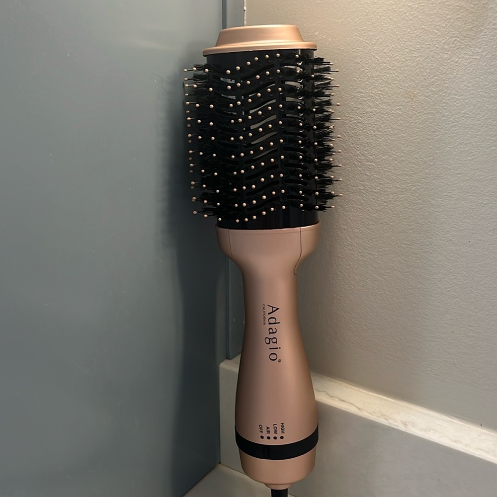 Adagio California Professional Blowout Brush Rose Gold